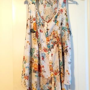 Size 3XL sleeveless swing tank top